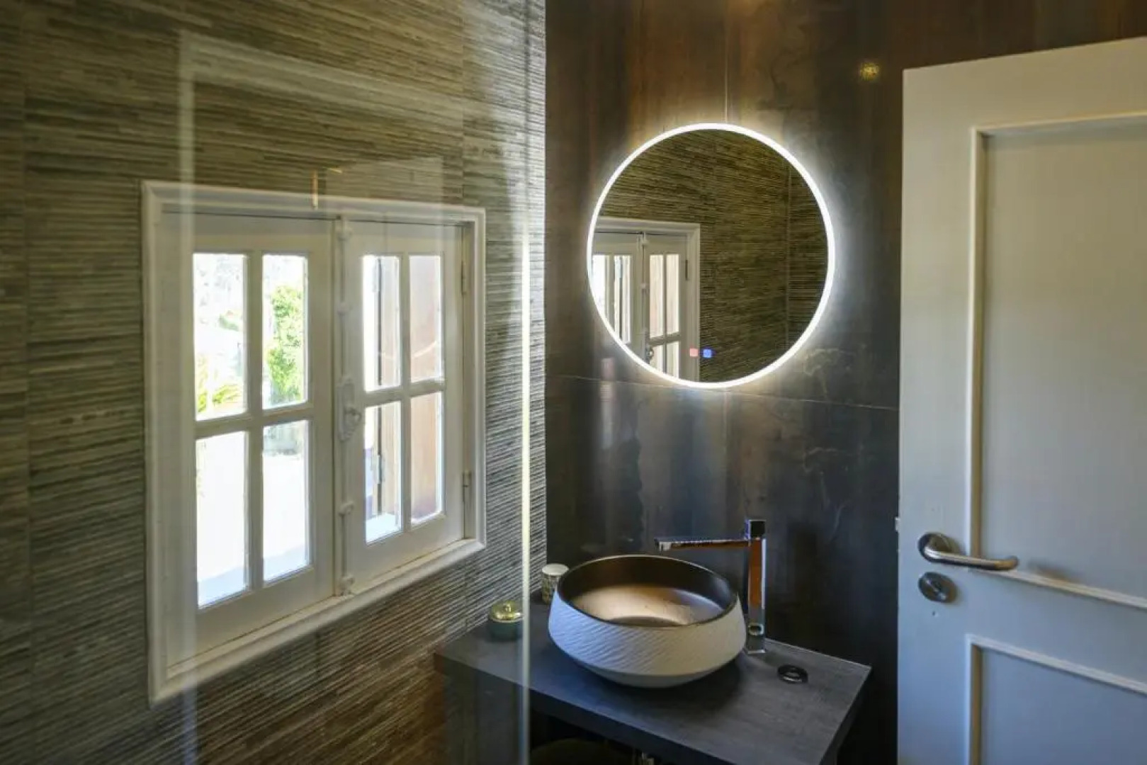 3 bedrooms villa with private pool enclosed garden and wifi at Amarante