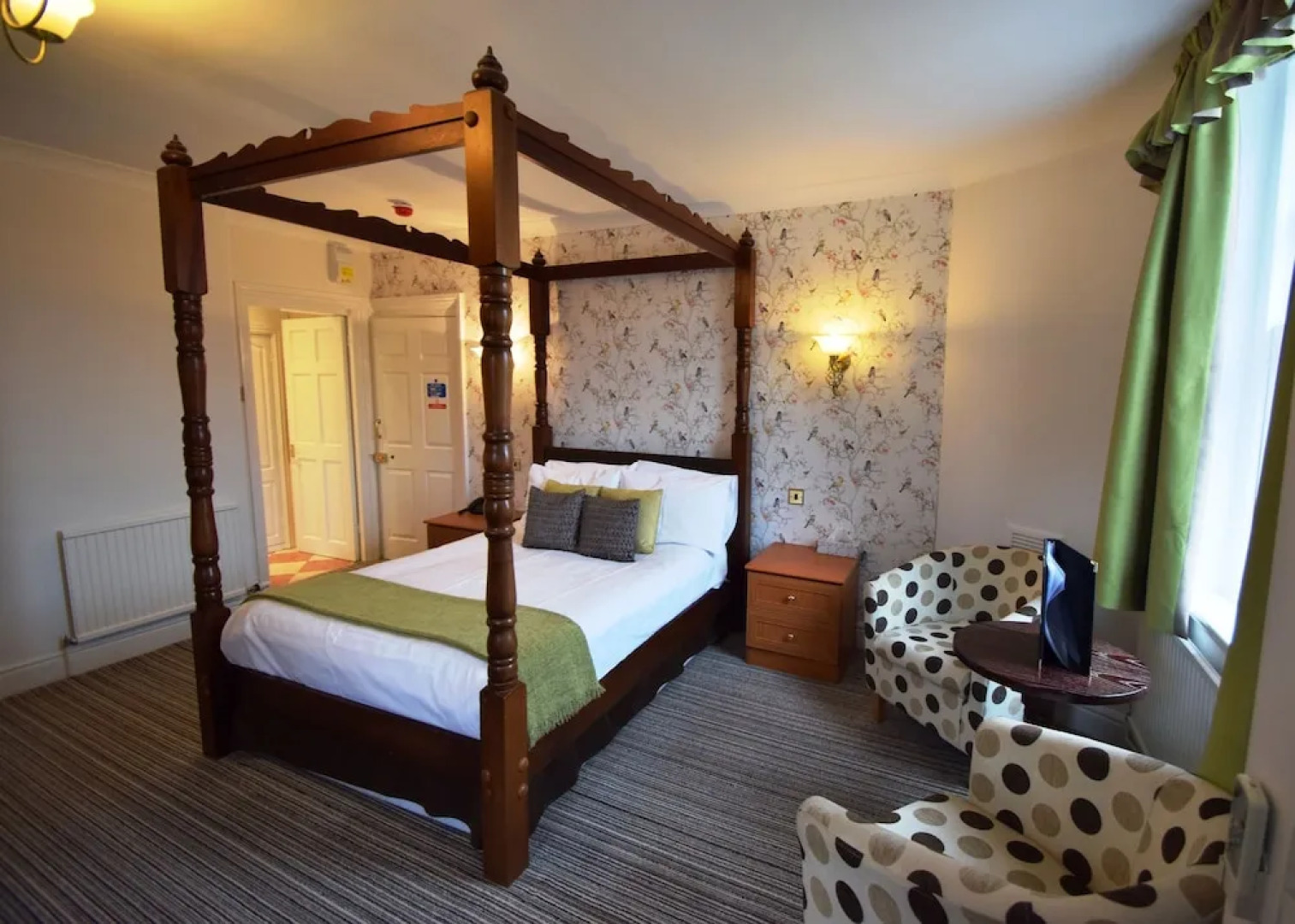 The Riverhill Hotel  Restaurant