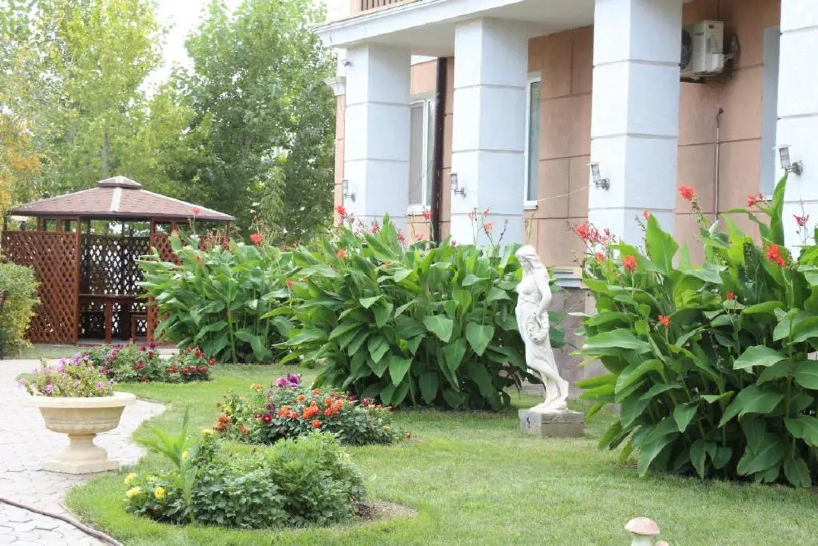 Гостиница Рахат