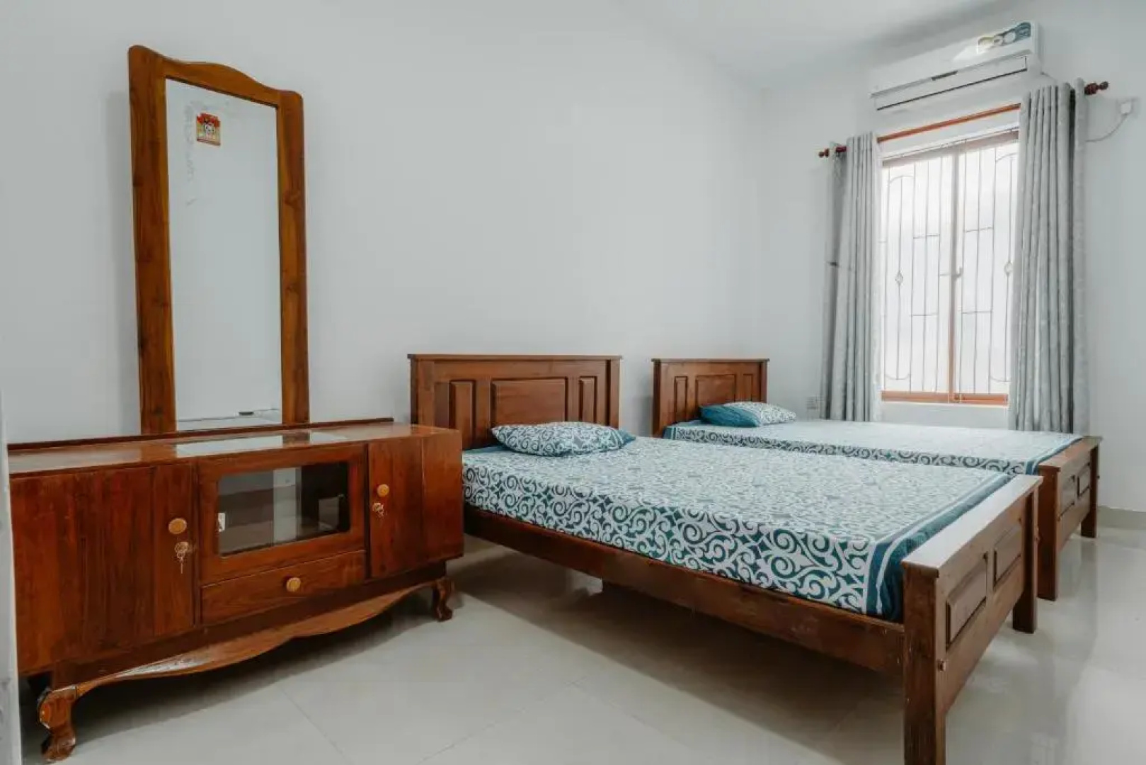 Sri Construction Circuit Bungalow
