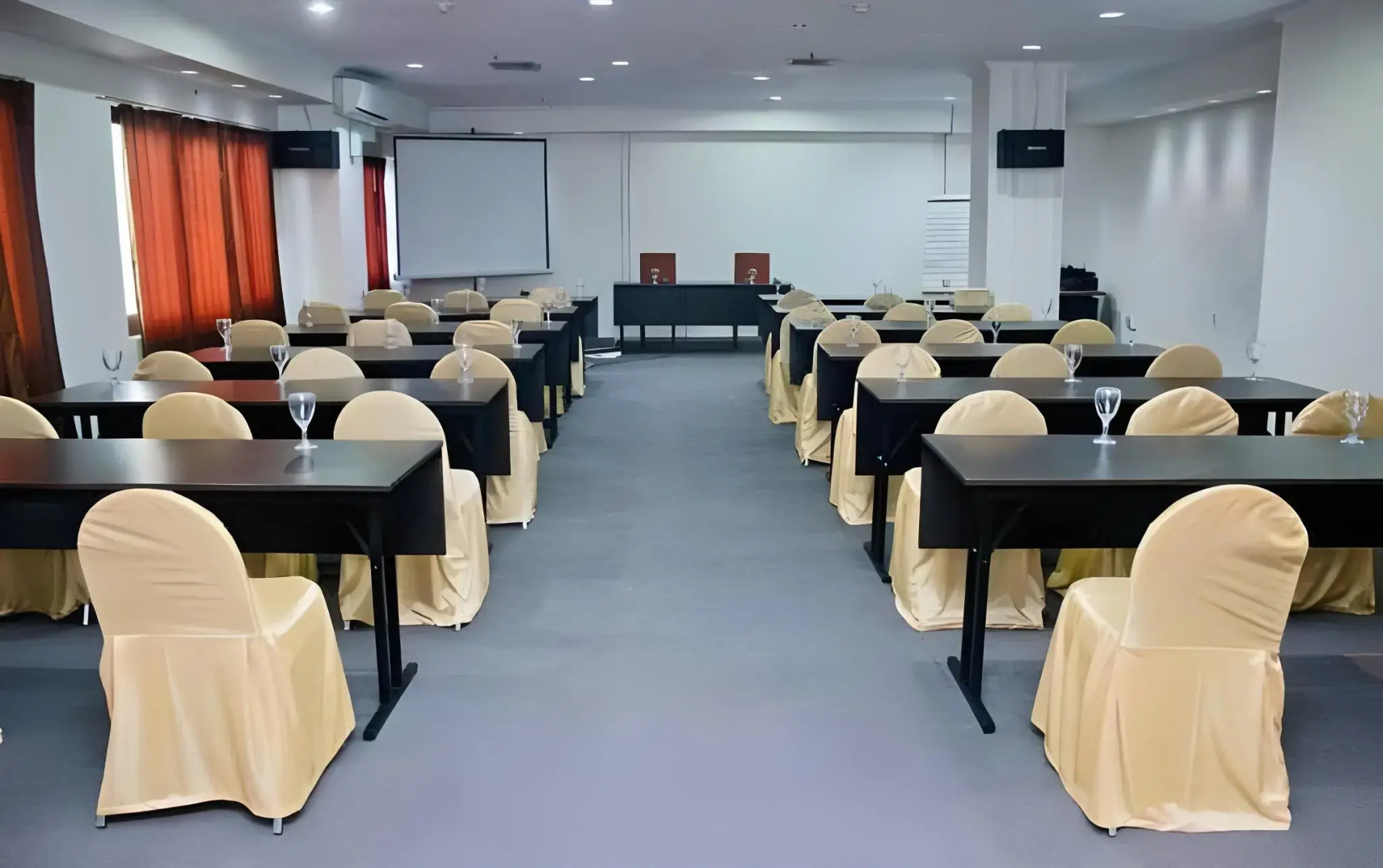 Abadi Hotel & Convention Centre