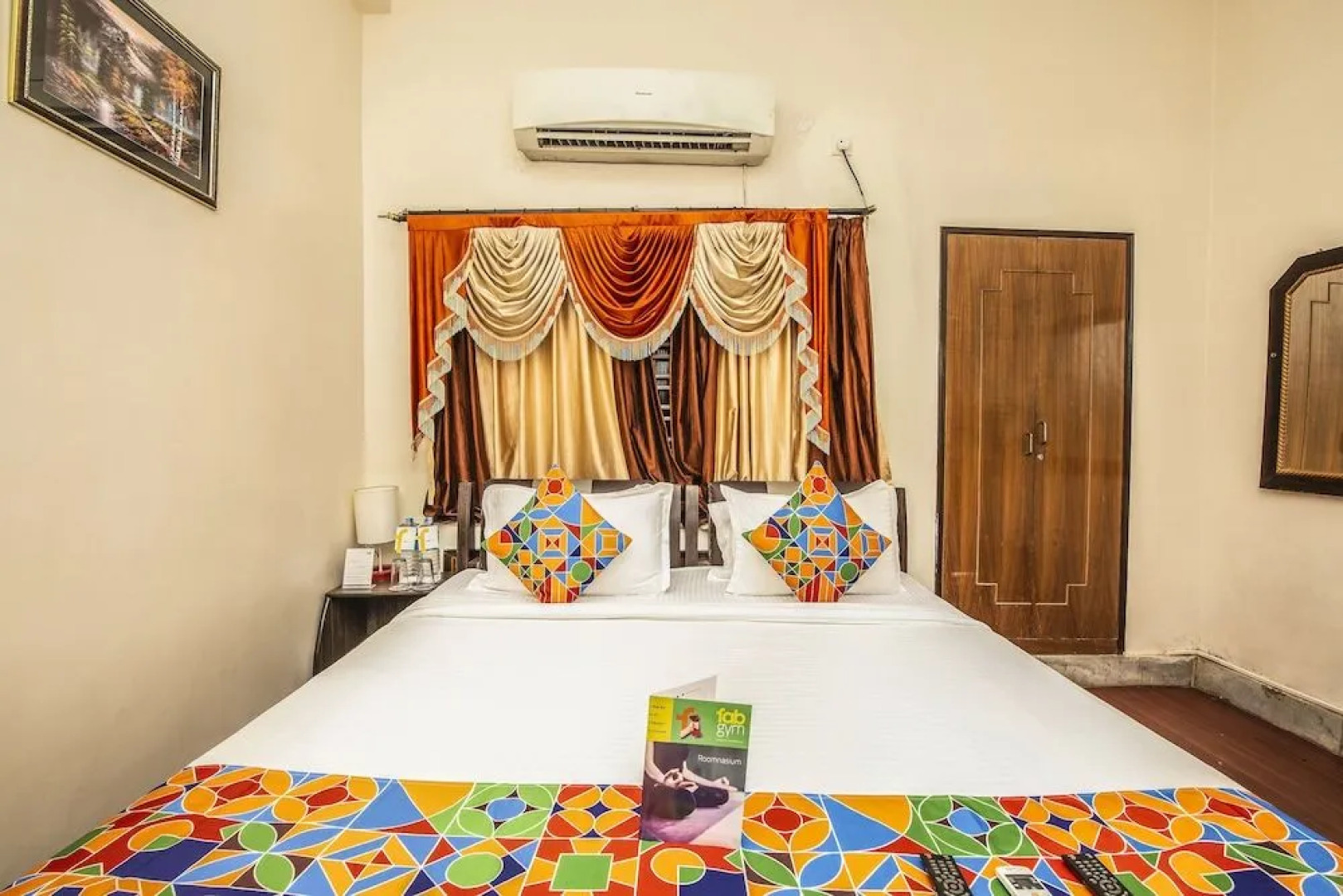 FabHotel Paradise Inn Salt Lake