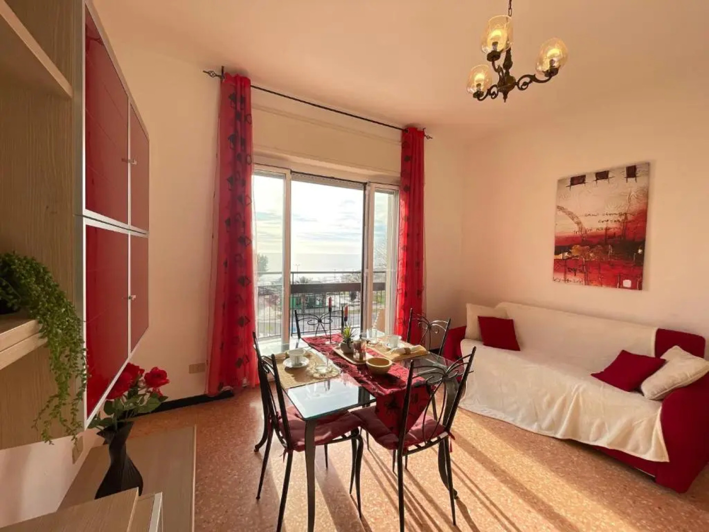 Piazza Doria 3 e 4 Locali Di fronte al Mare