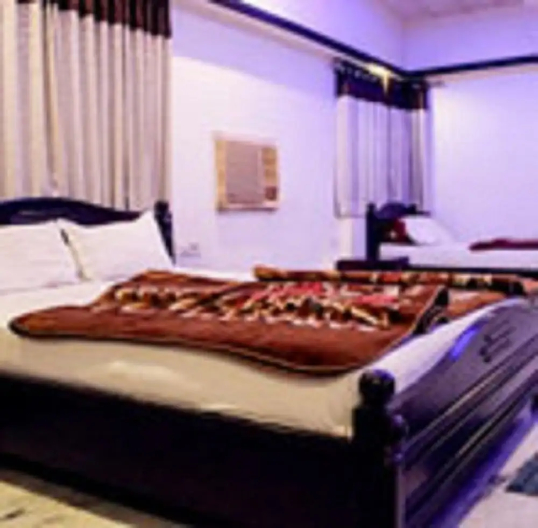 Hotel Ambaji International