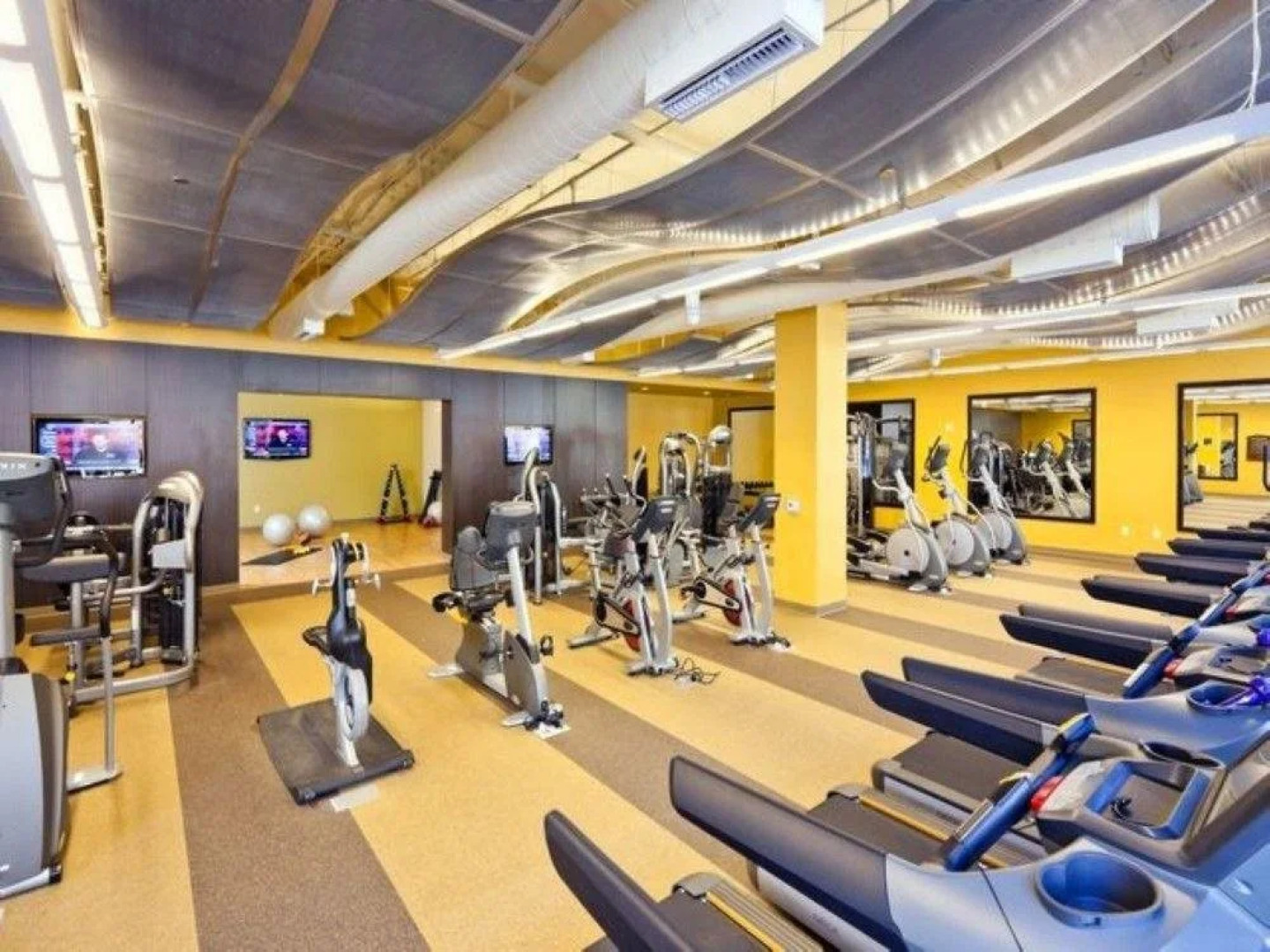 Global Luxury Suites in Walnut Creek