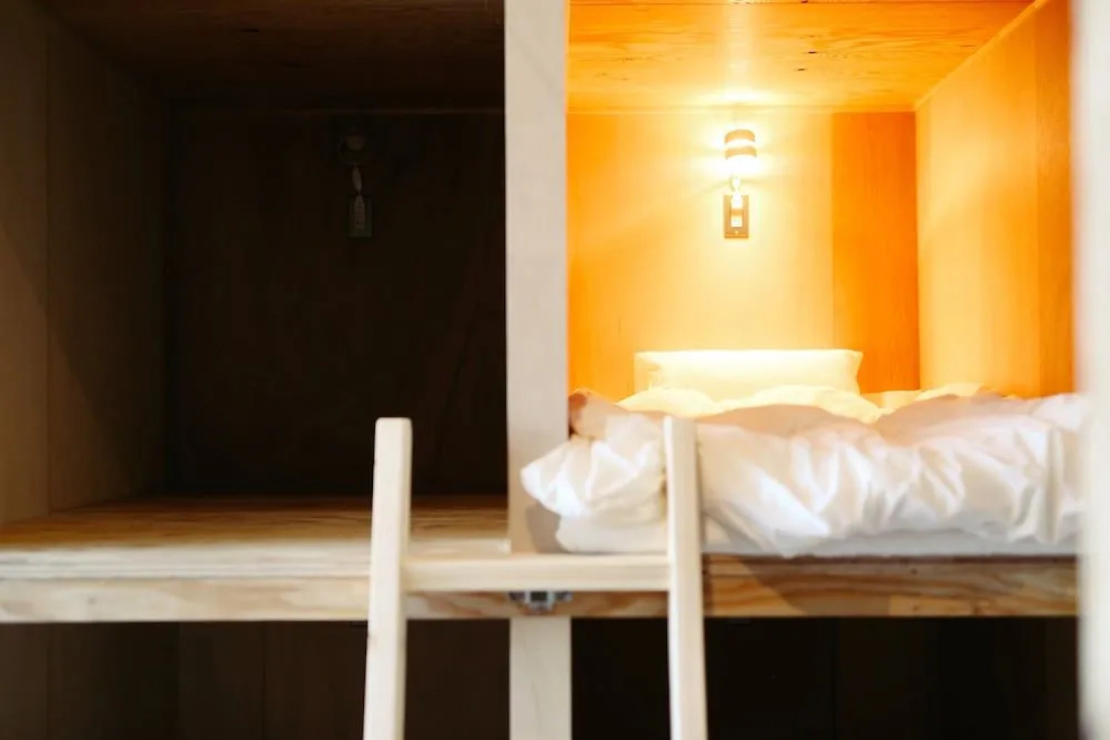 Nakaharaya Hostel & Café