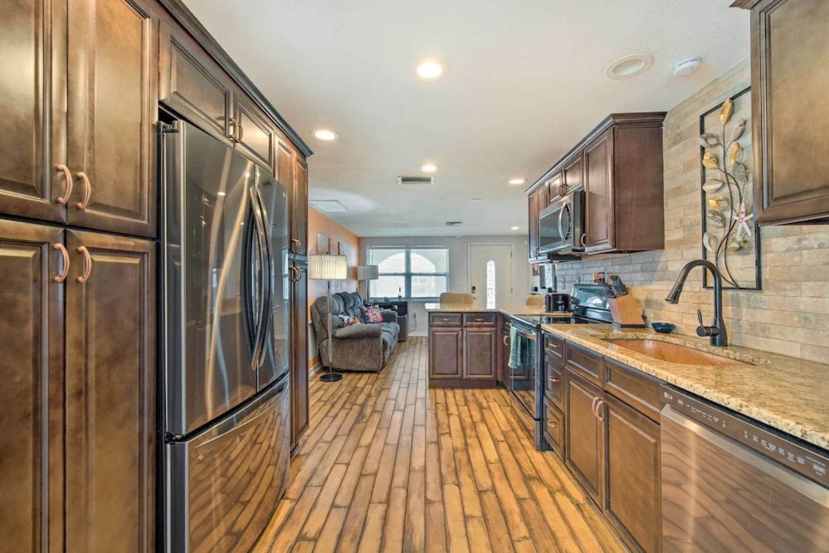 Sun-soaked Hudson Getaway w/ Canal Access!