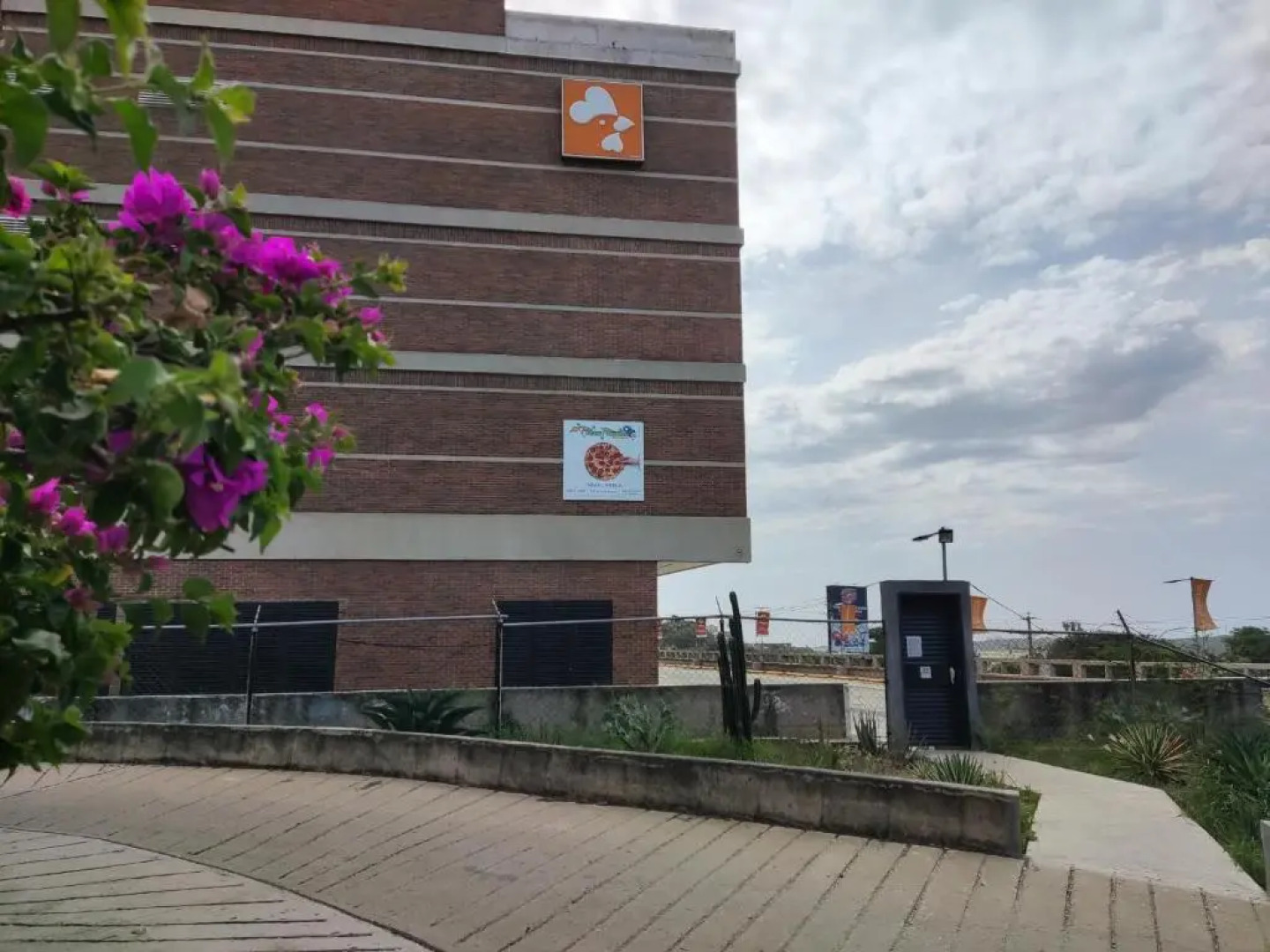 Apartamento Planta Baja frente al Aerop Intnl De Maiquetía