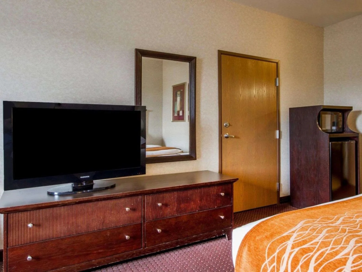 Comfort Inn & Suites Madison North