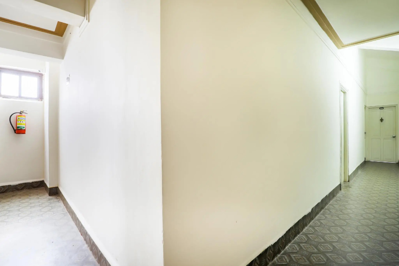 SPOT ON 37412 Hotel Priti International