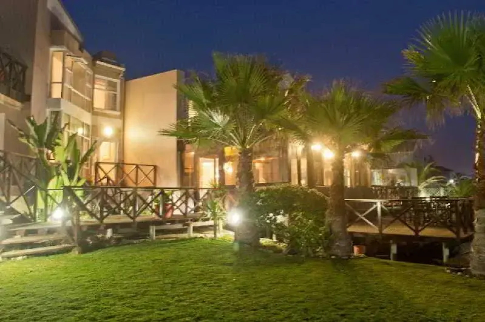 Protea Hotel Burning Shore