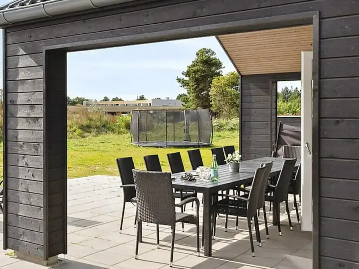 Spacious Retreat Near Beach - By Traum Ferienwohnungen