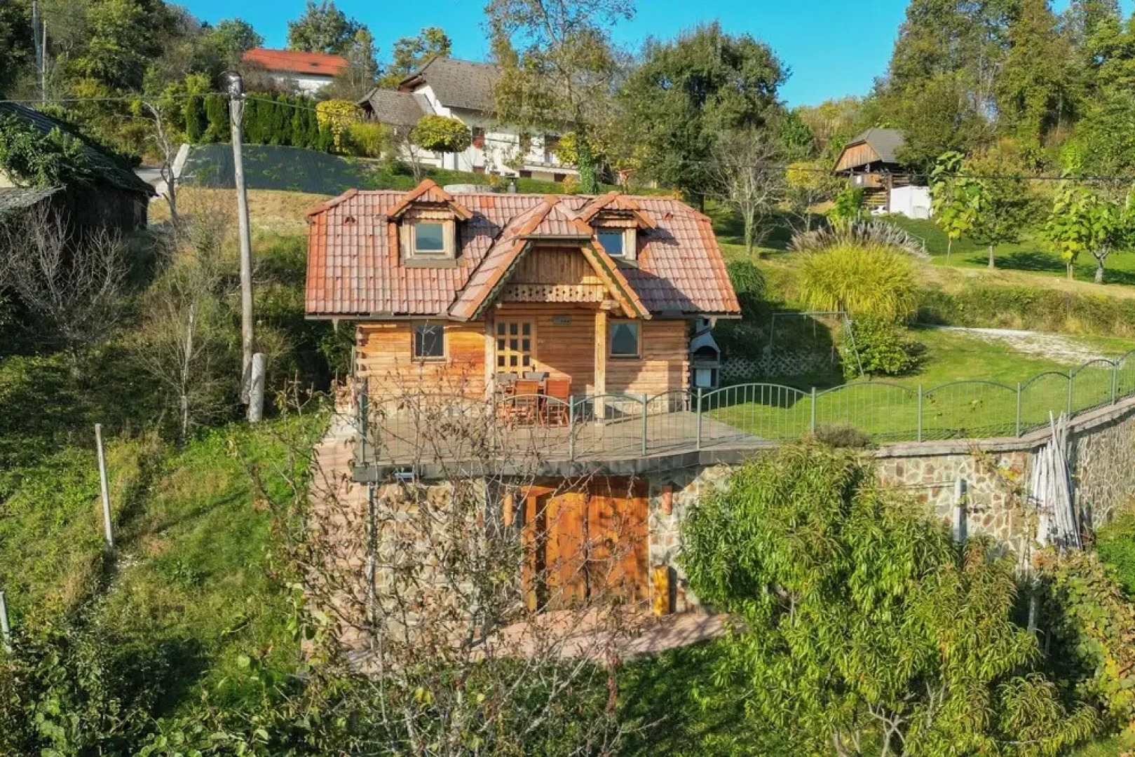 Vineyard Chalet Hansel and Gretel