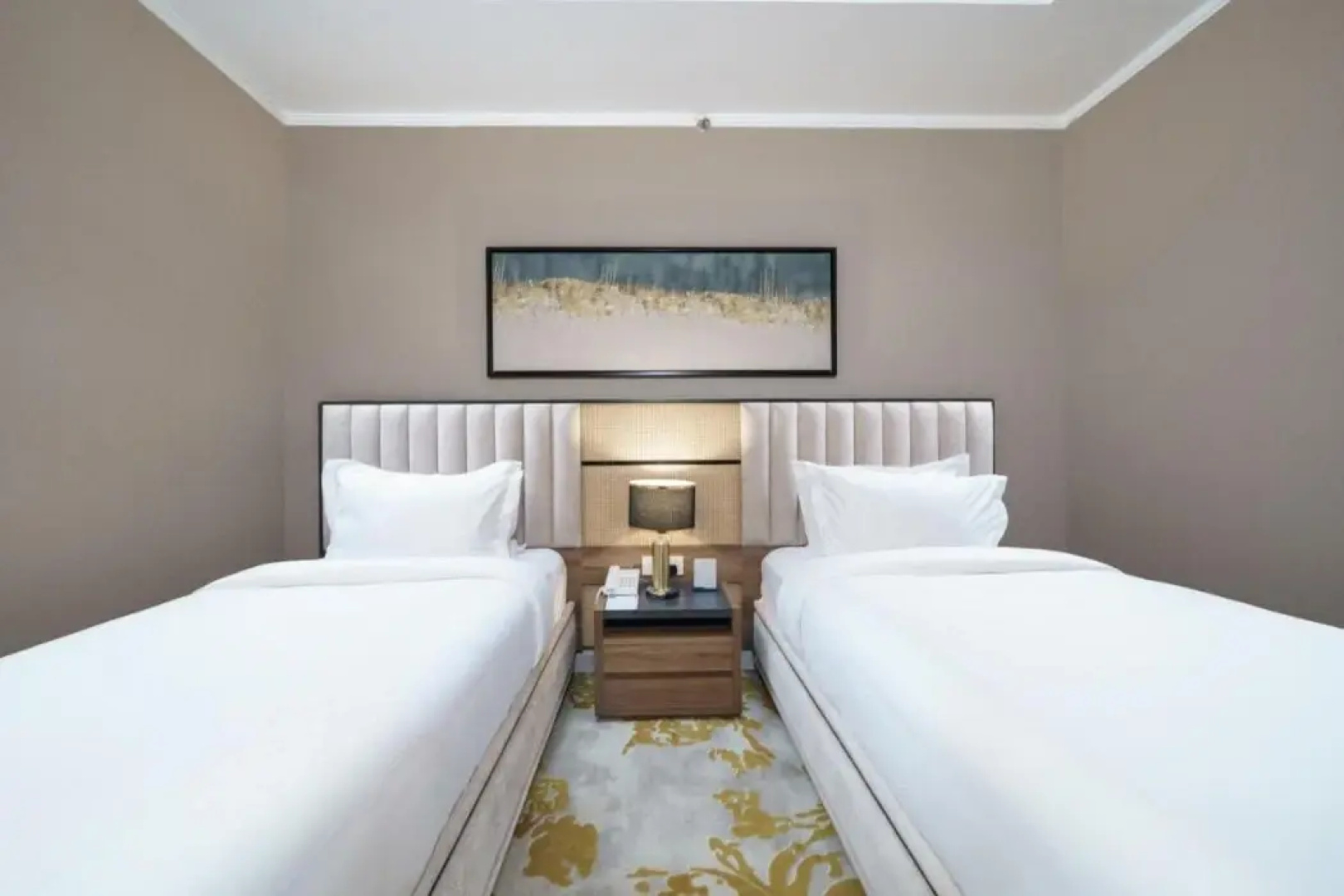 Larichy Hotel