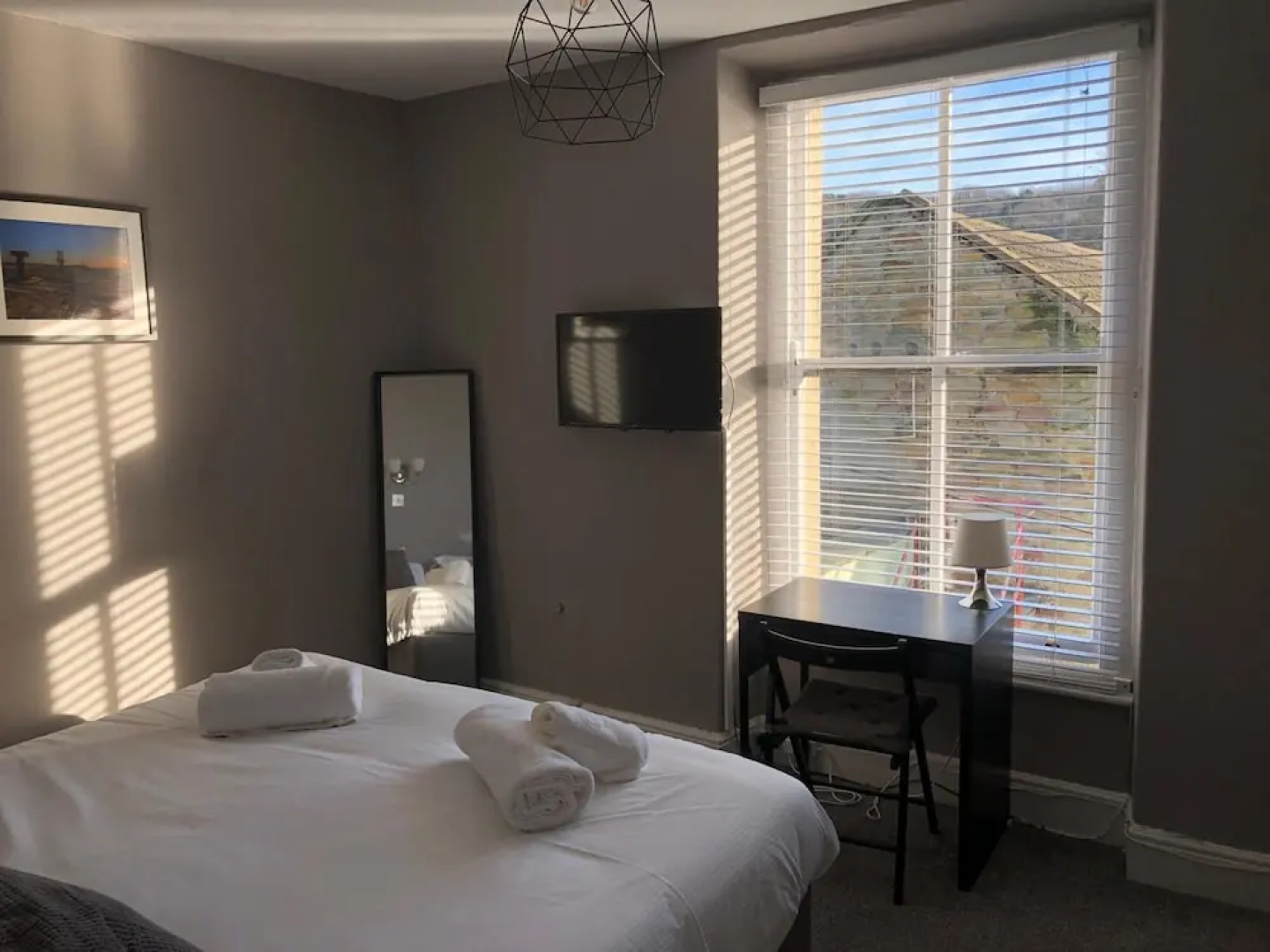 The Waverley Hotel
