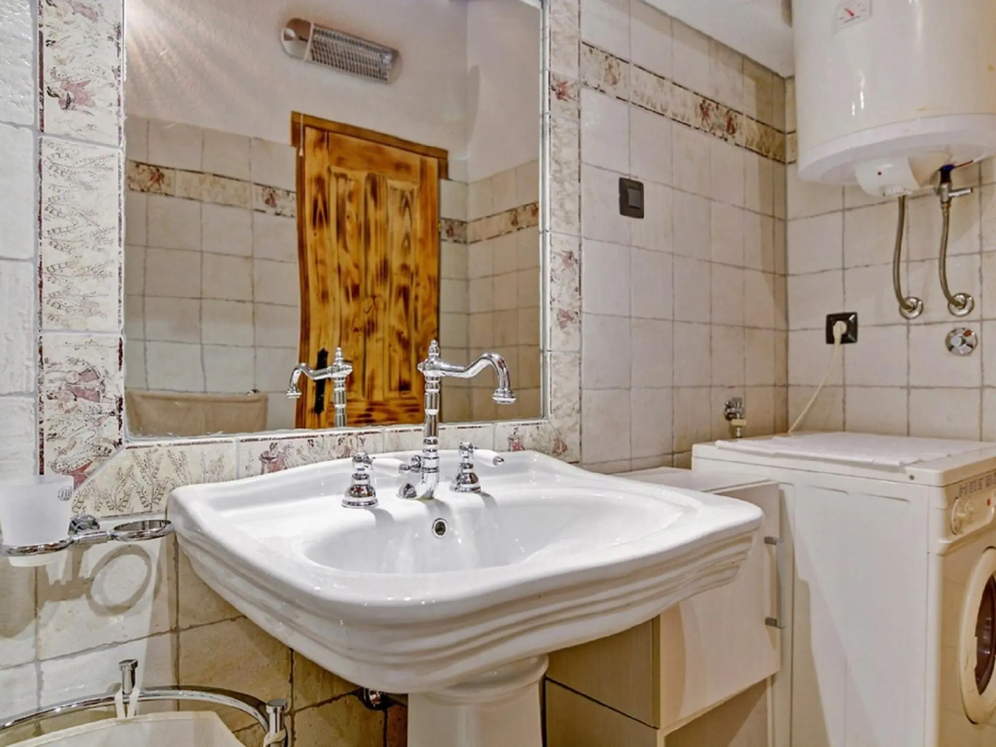 Lovely Holiday Home in Starigrad with Private Swimming Pool