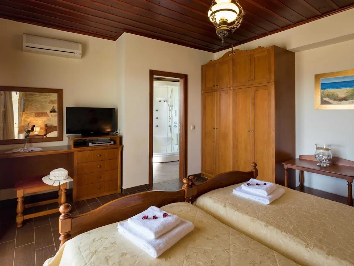 Villa in Tavronitis With Pool & Stunning Views