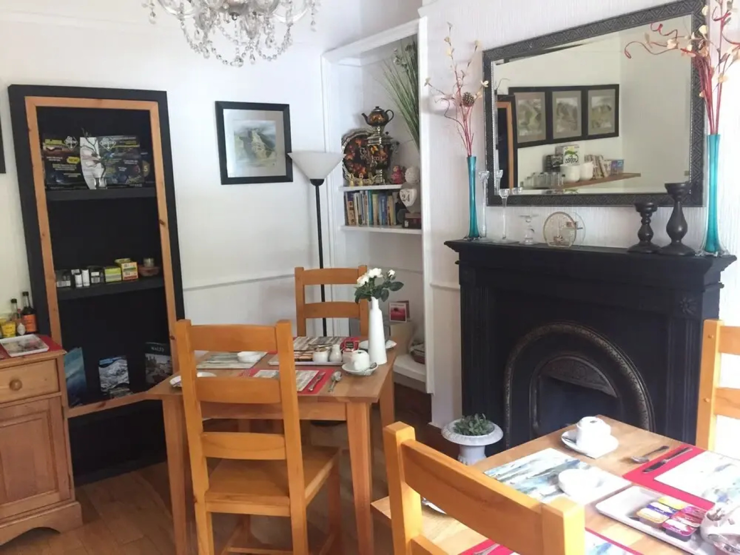 Dolweunydd Bed & Breakfast