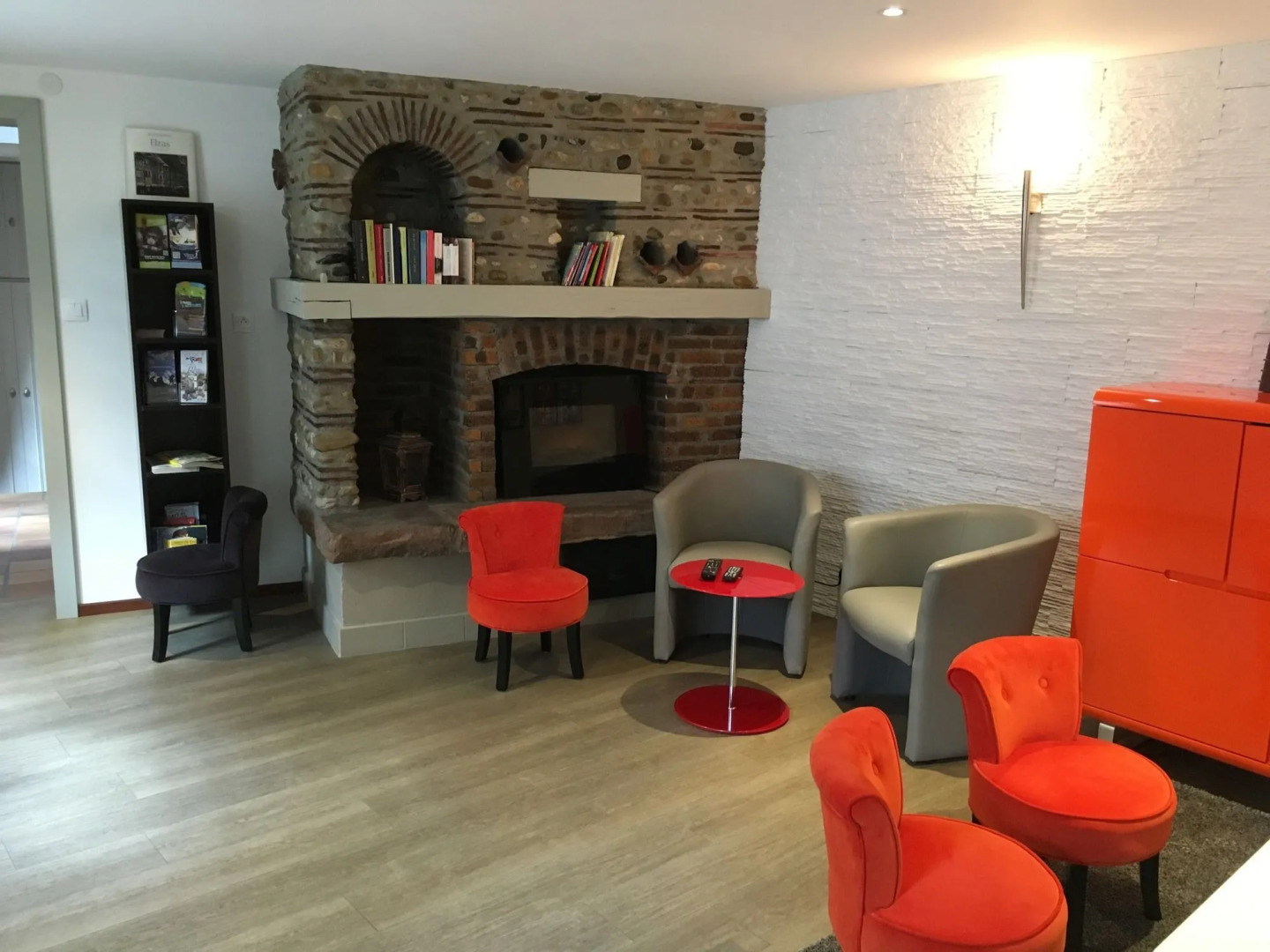 Au Cheval Blanc Hôtel et Restaurant