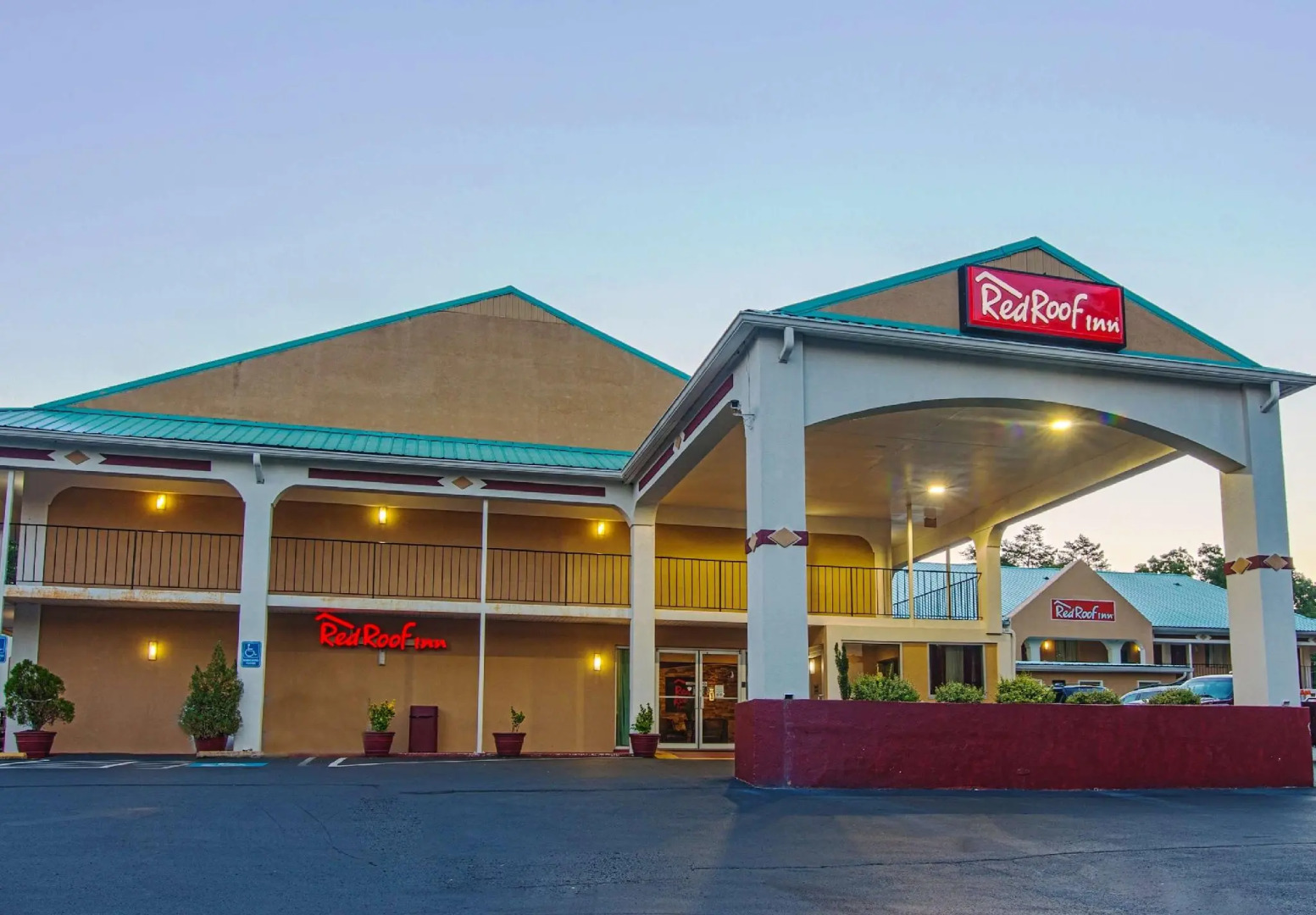 Red Roof Inn Crossville