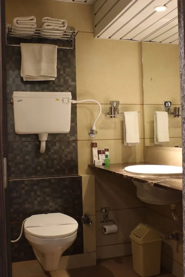 OYO 1315 Hotel Jyoti