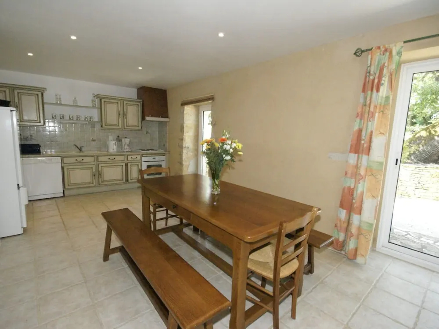 Modern Holiday Home in Florimont-Gaumier with Private Pool