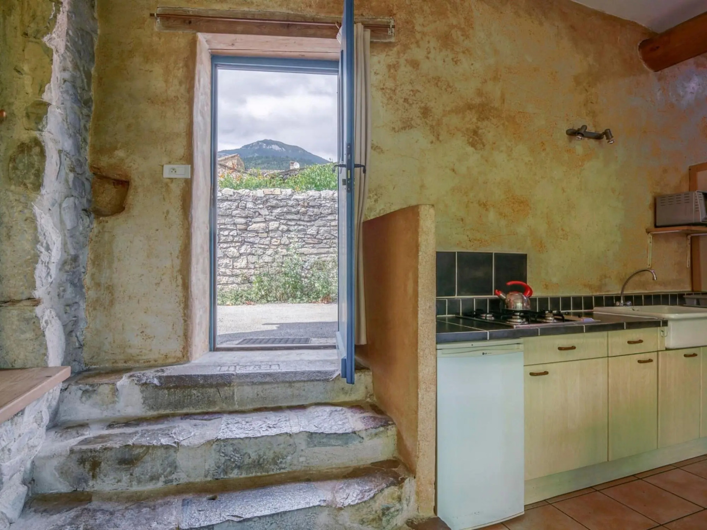 Cozy Holiday Home in Marignac-en-Diois with Garden