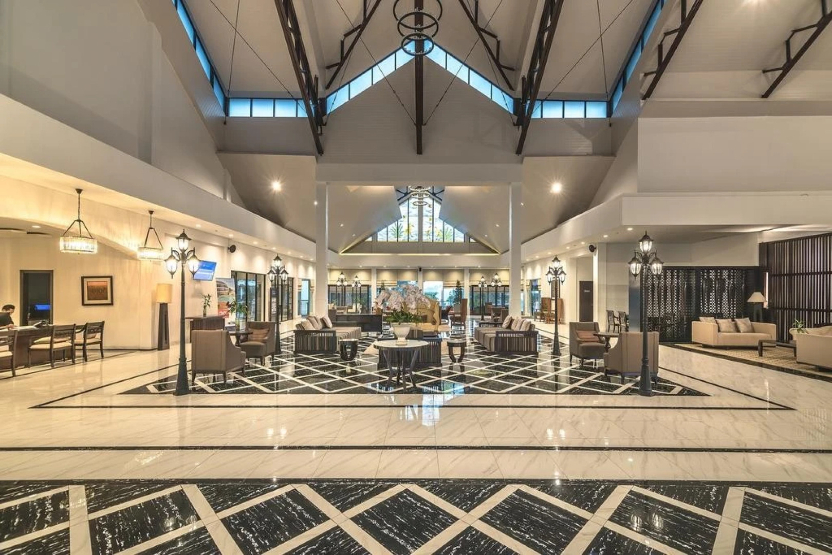 Lido Lake Resort By MNC Hotel