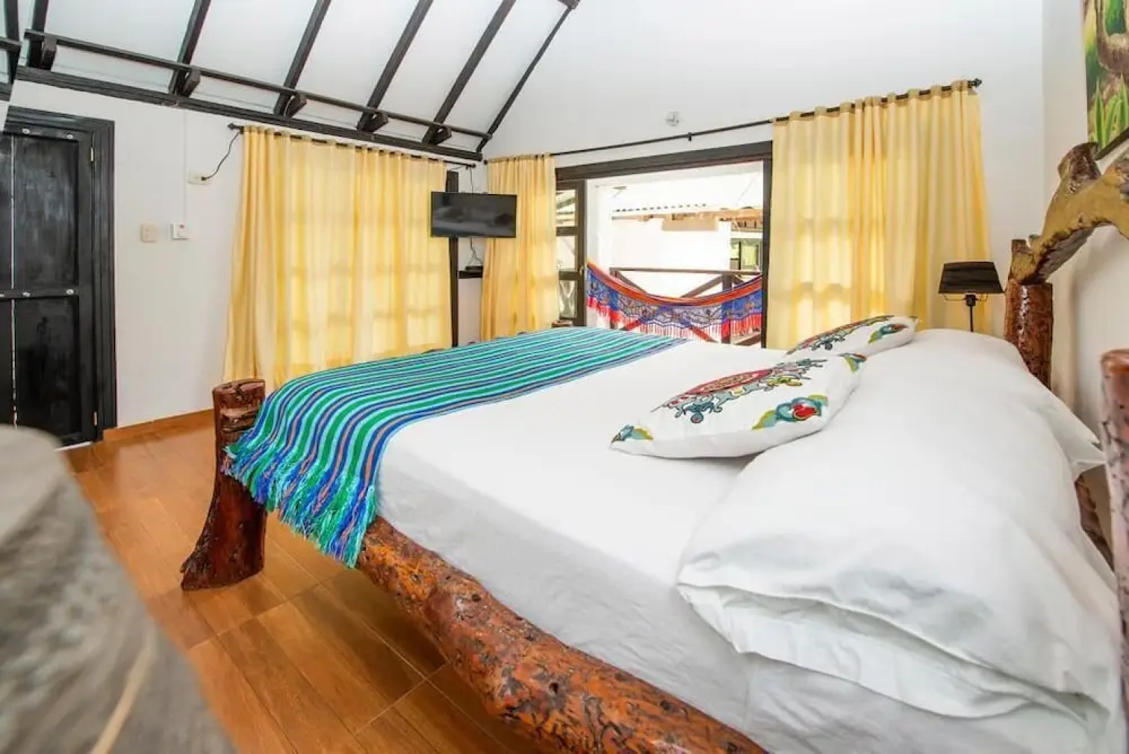 Casa Hostal Antawara