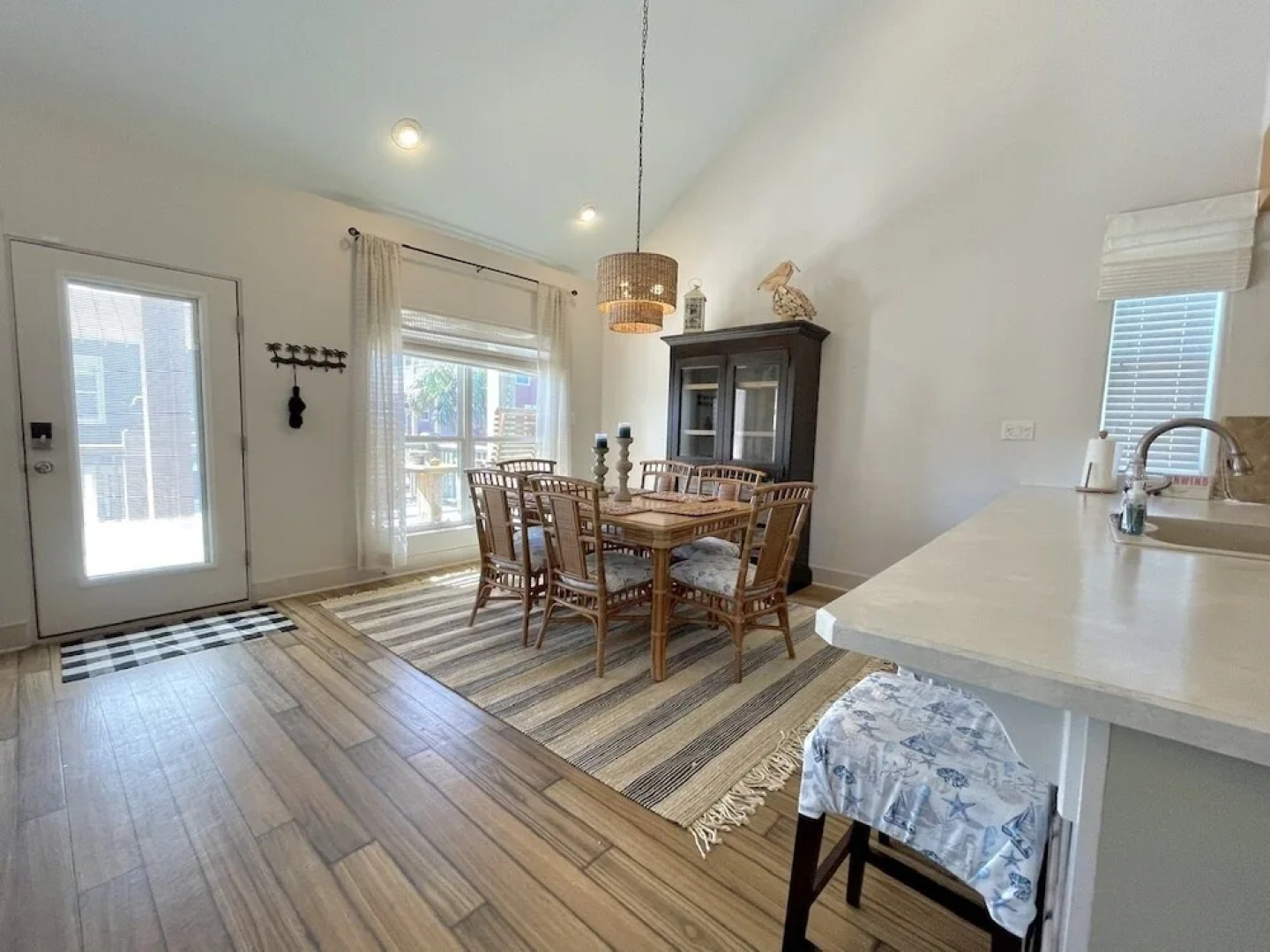 Ocean's Edge 4 Bedroom Home by RedAwning