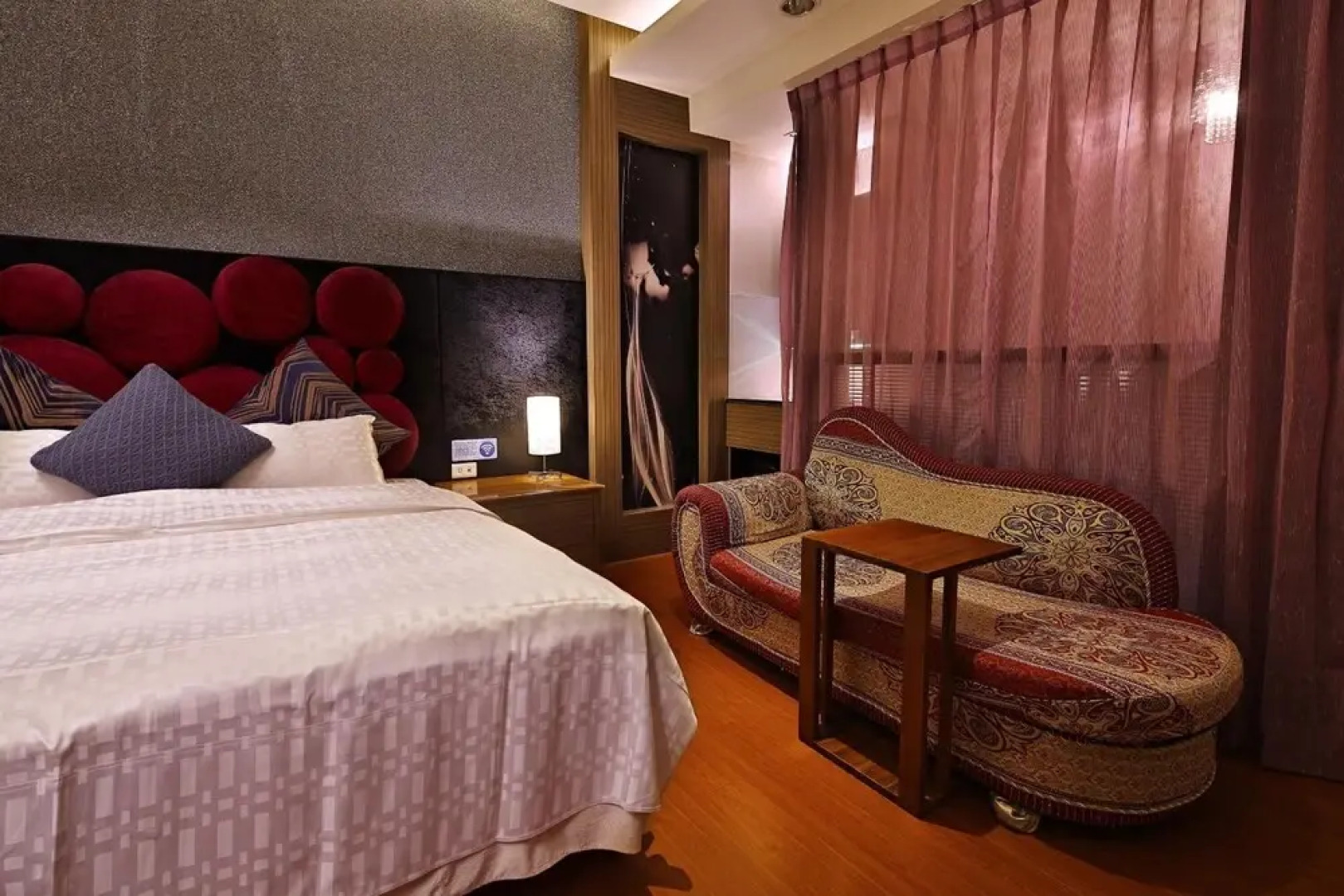 Prague Spring Boutique Motel