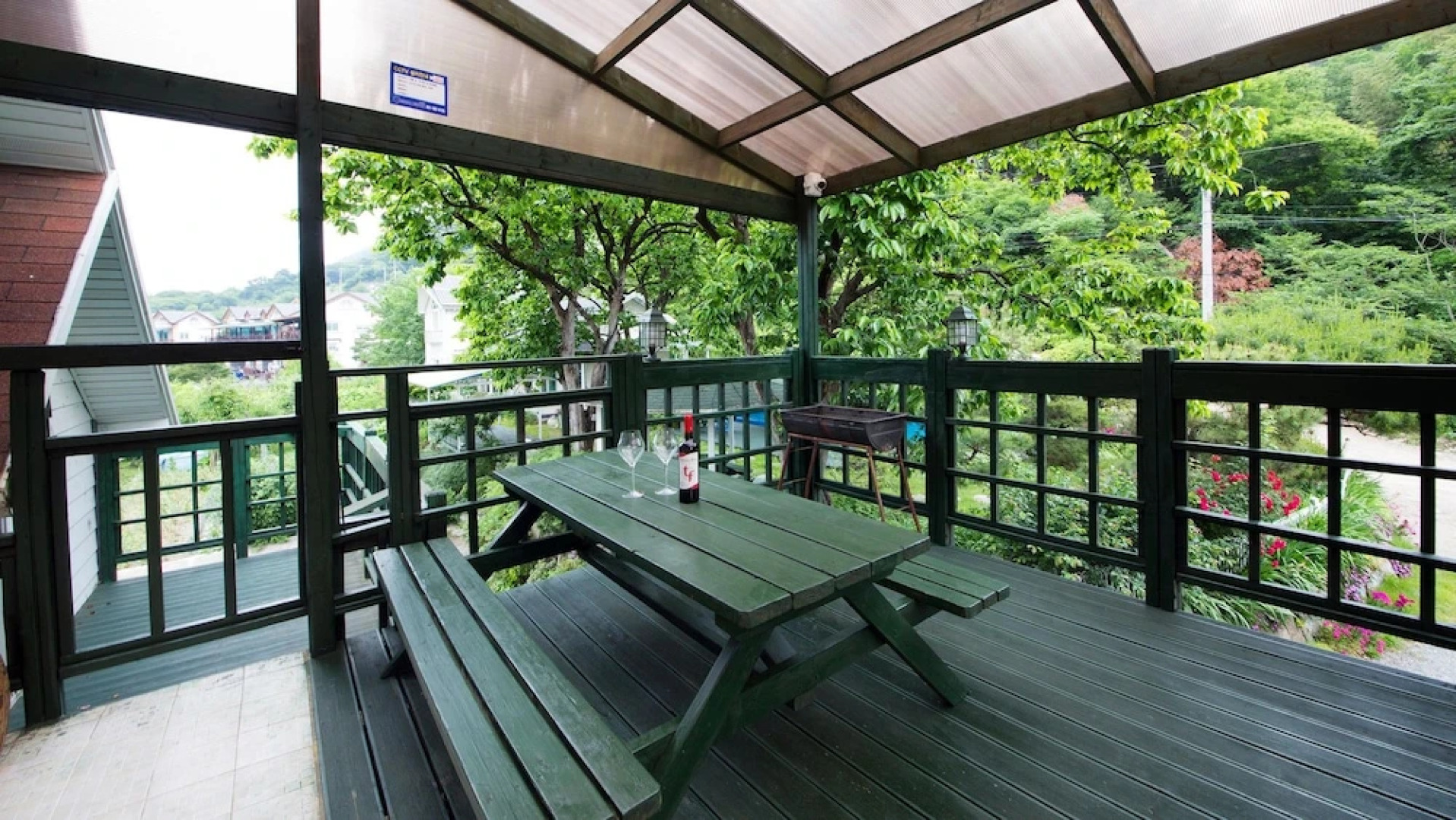 Baenae-gol Picture and Garden Pension