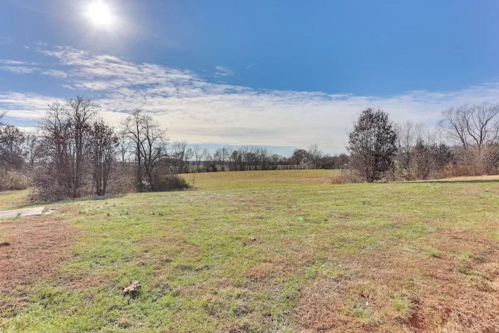 < 1 Mi to Oakland City University: Cozy Apartment