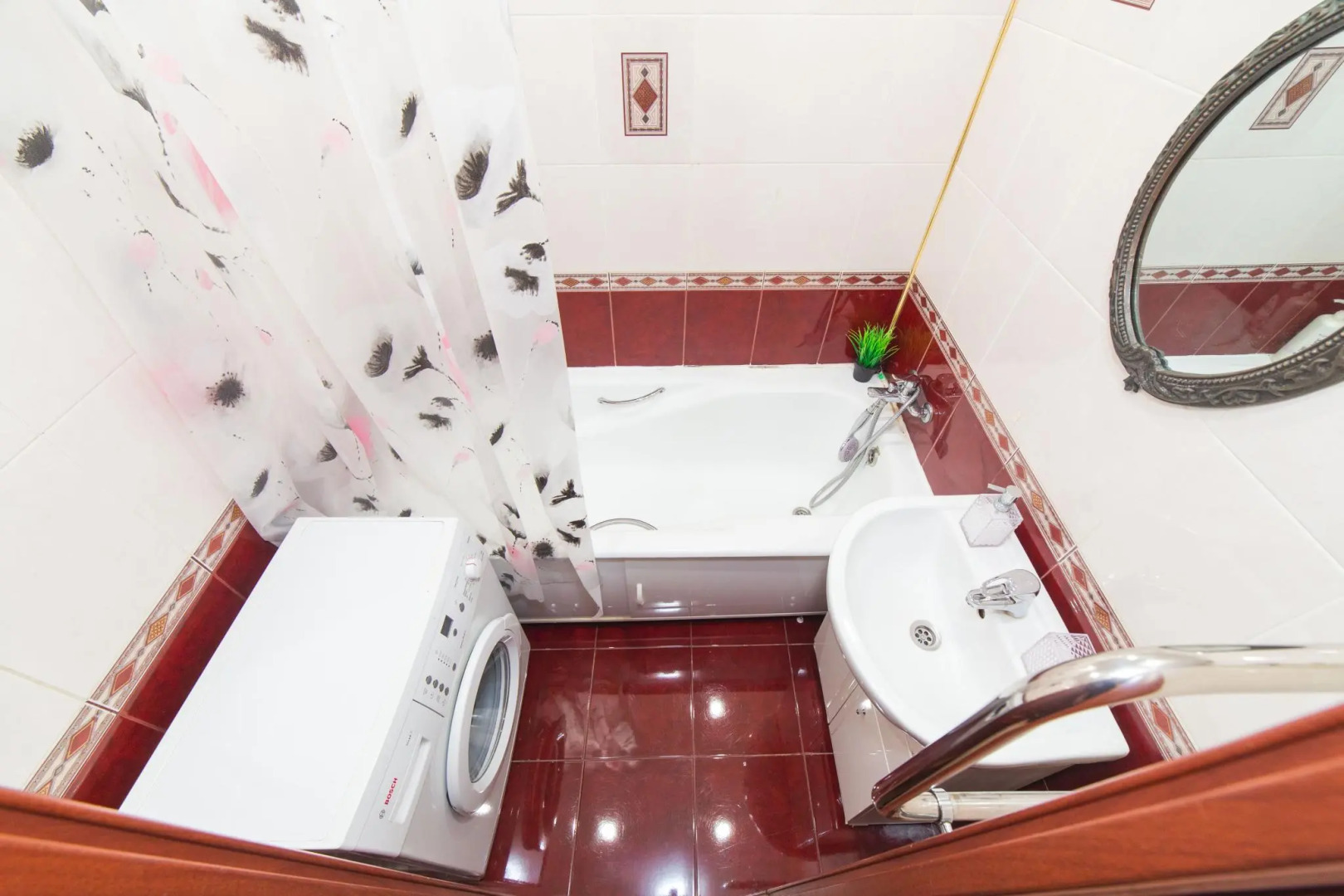 Ночник на улице Муравленко 35