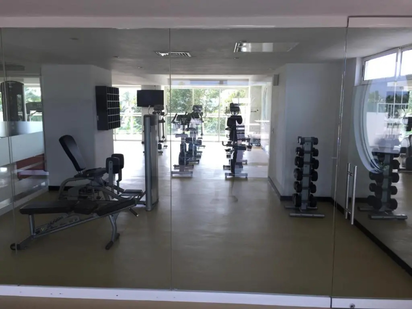 Bay View Grand Marina 1605 Sur