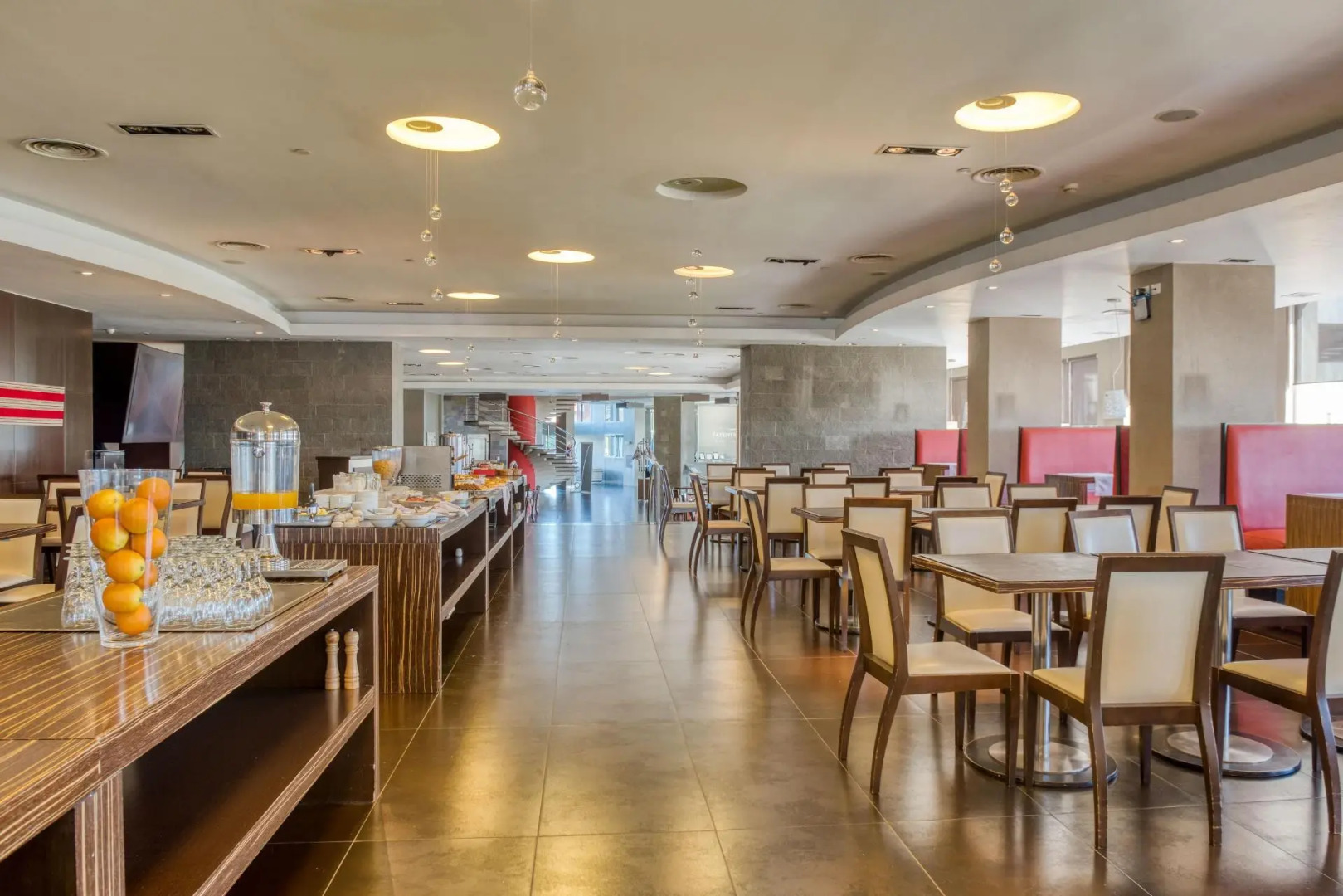 Rayentray Grand Hotel