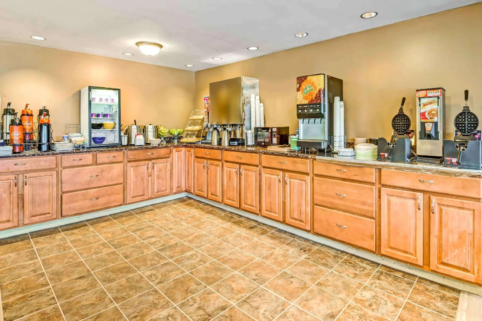 Spark by Hilton Portland Airport Maine Mall