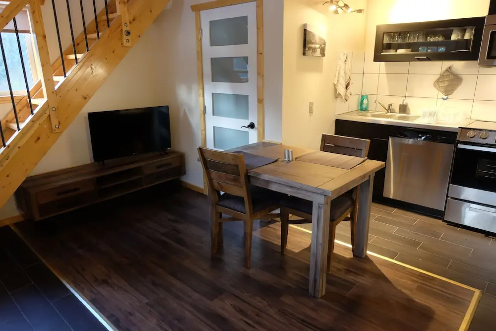 Red Cariboo Apartments