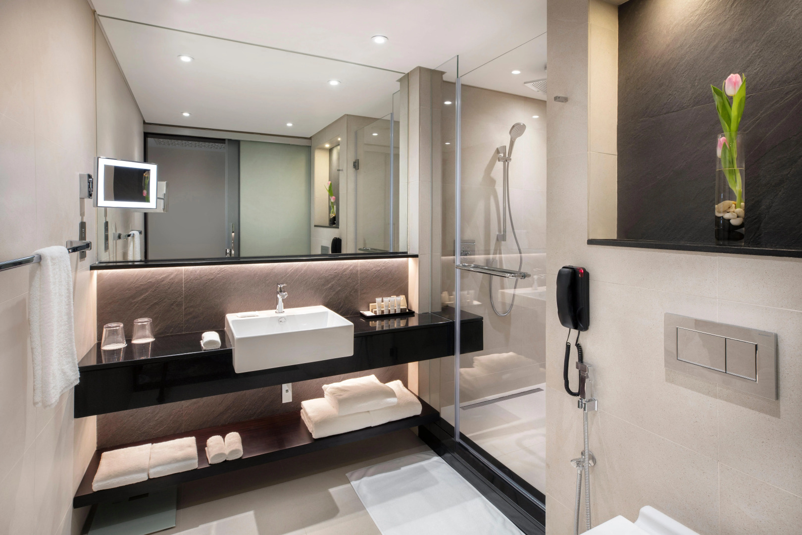 Crowne Plaza Manama (Bahrain)