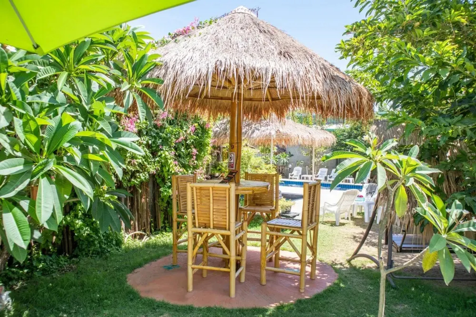 OYO 617 Tira Hostel chalong Phuket