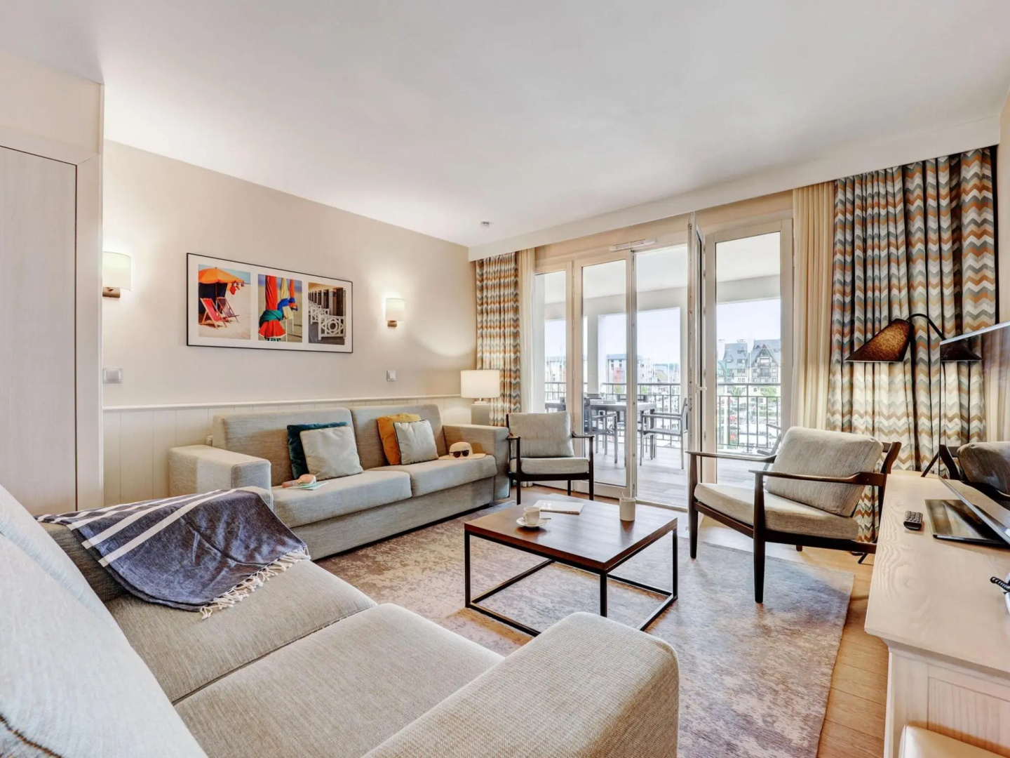 Apartment 8 Pers., Port View, Residence Presqu'ile de la Touques, Deauville