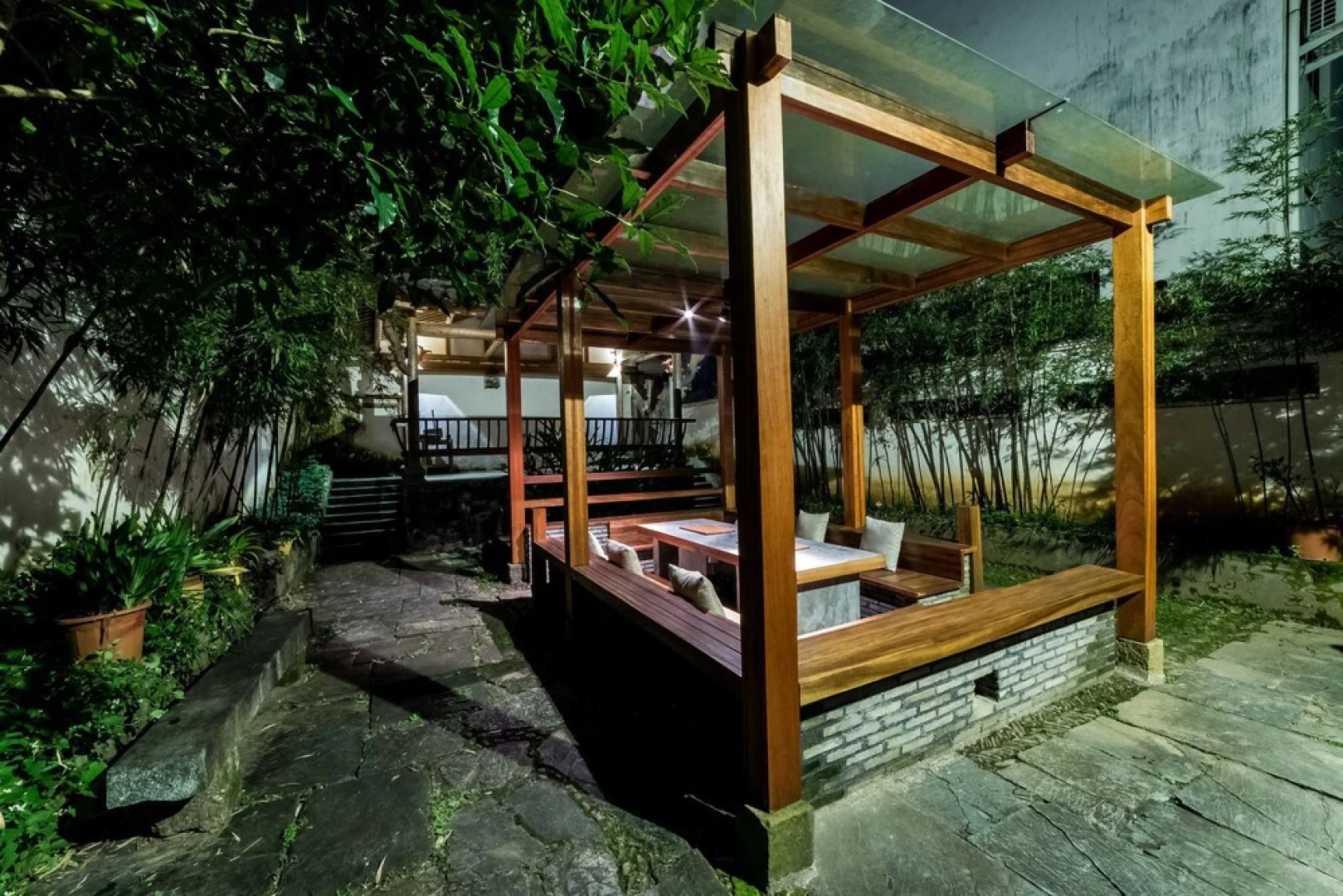 Jiusitang Travelling With hotel