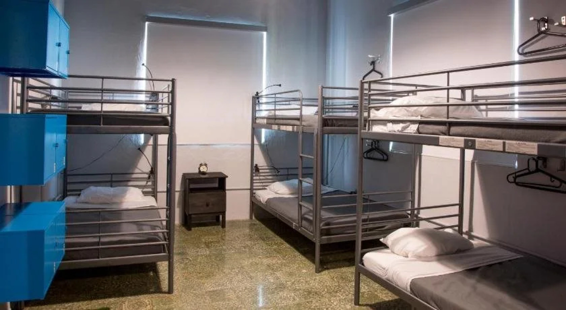 Nomada Urban Beach Hostel - Adults Only