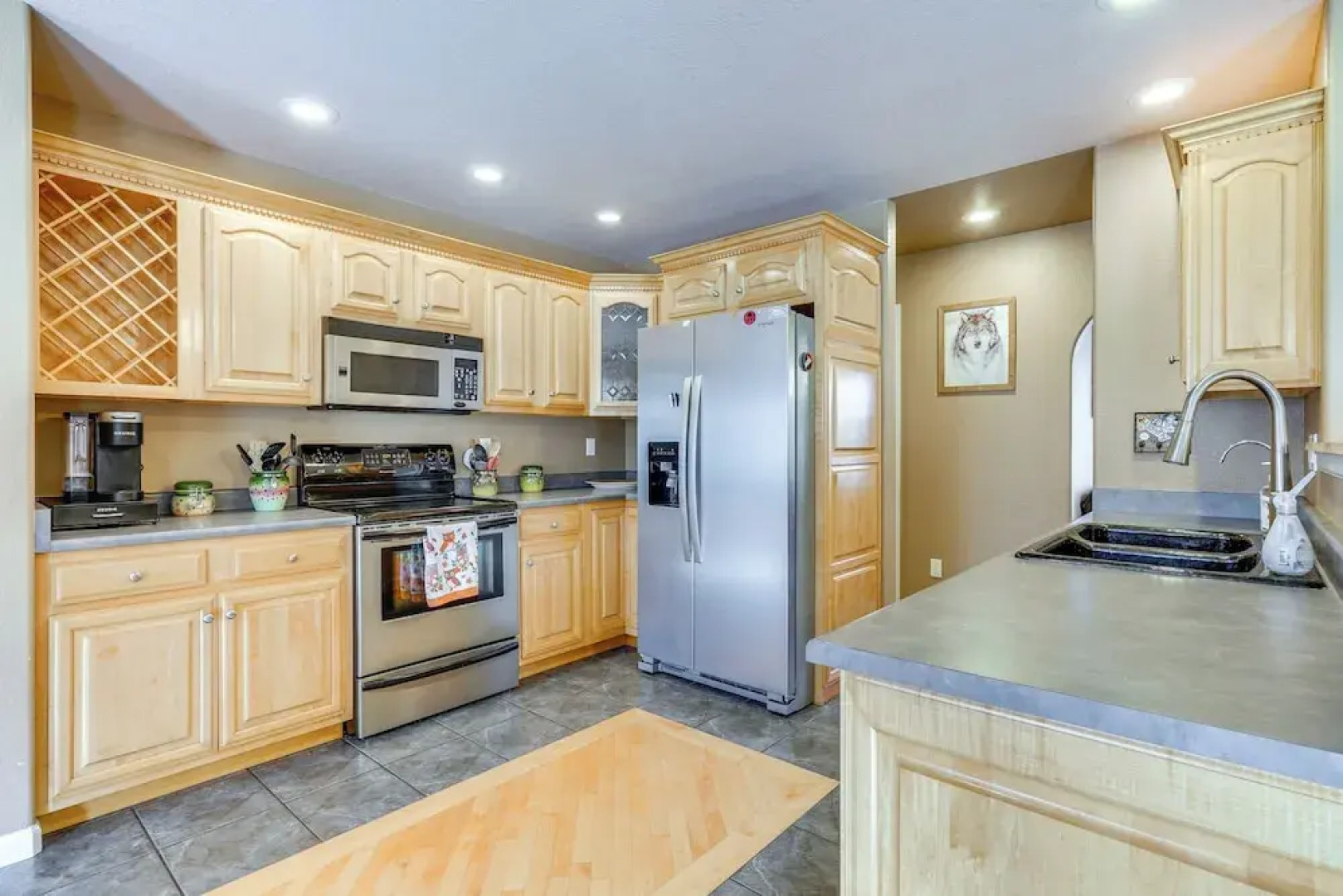 Patio & Grill: Family Home in Pueblo West