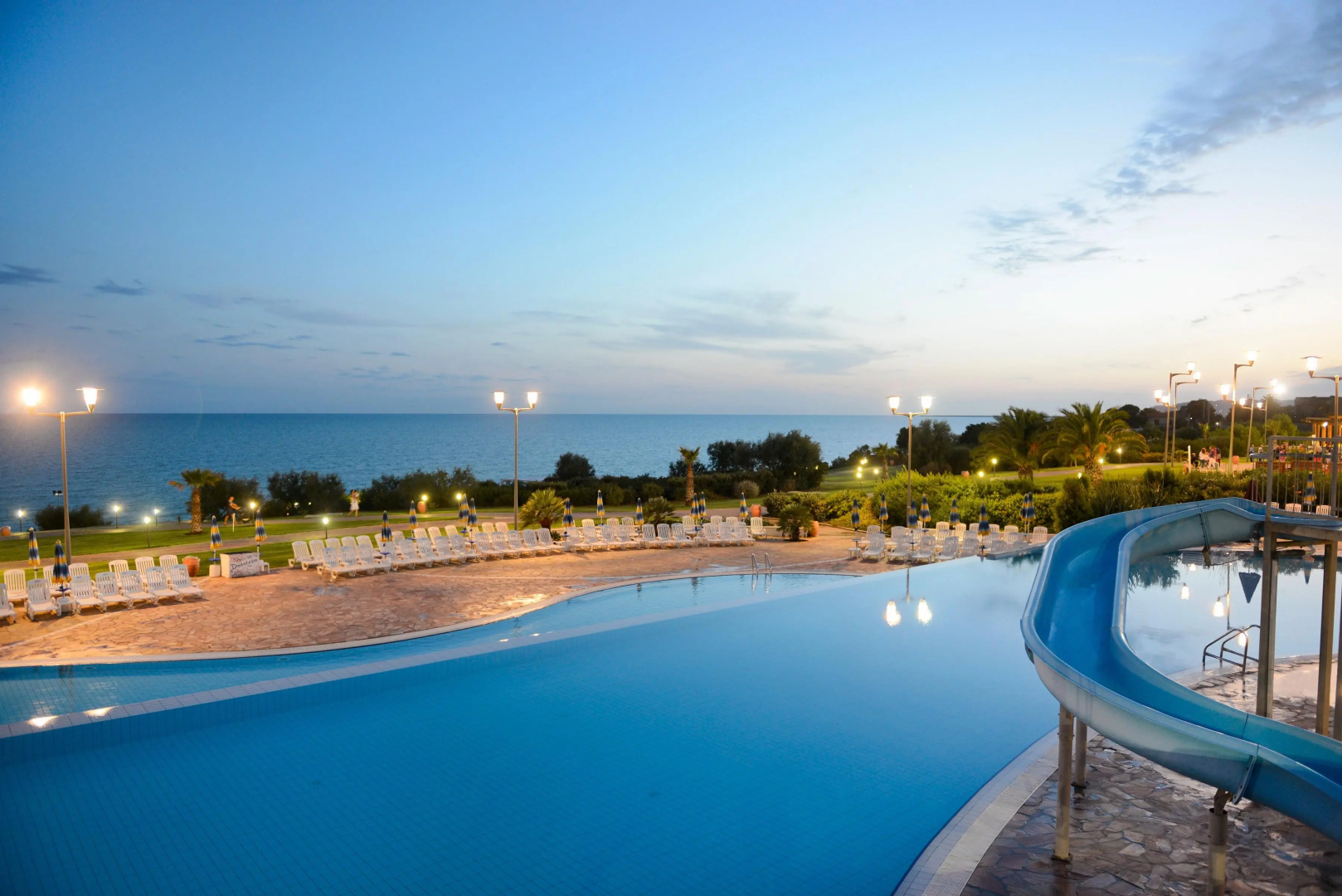 Serenusa Resort