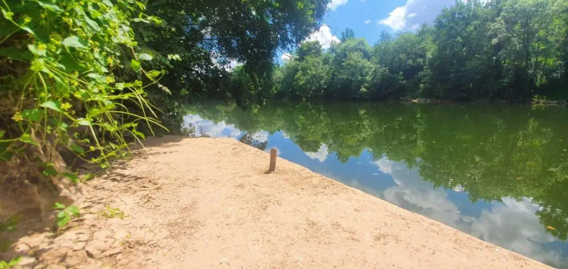 Villa With 5 Bedrooms in Montricoux, With Wonderful Lake View, Private Pool, Furnished Garden