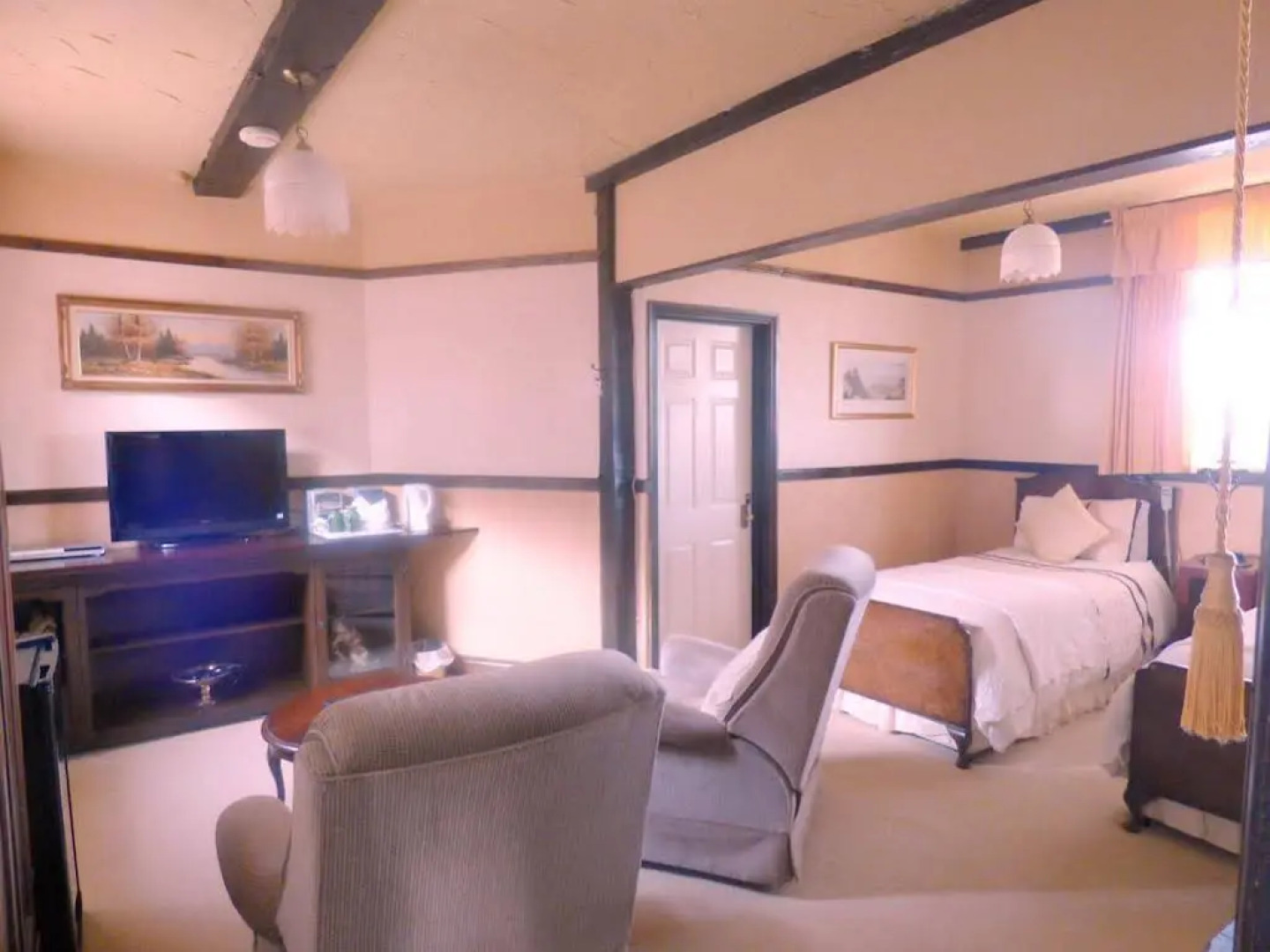 School Lodge Country Guesthouse