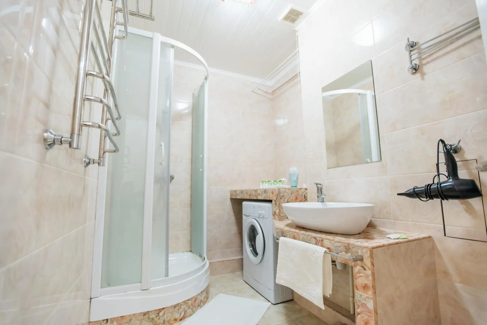 Апартаменты на переулке Суворова