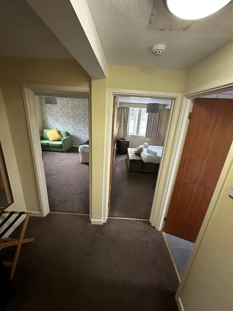 Pine Lodge Hotel & Restaurant Mansfield