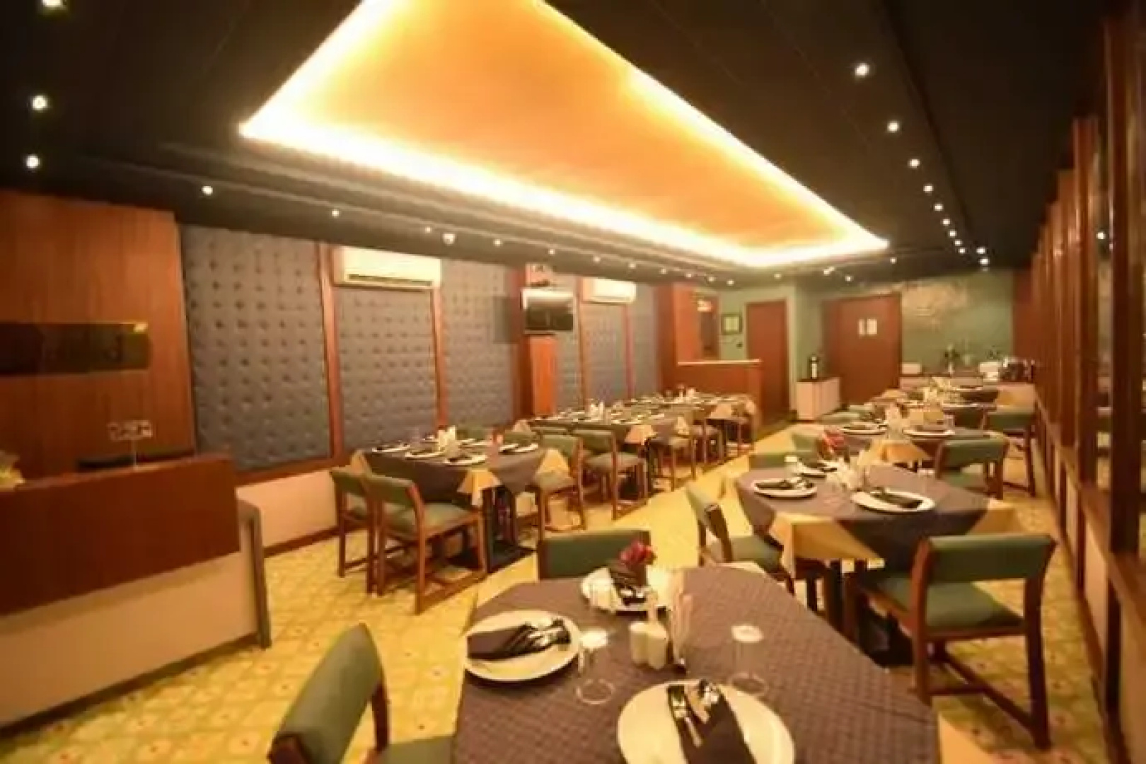 Drop In Club Sunrise Hotel